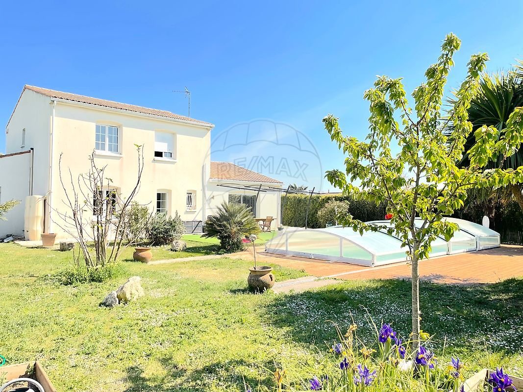 Villa in Meschers-sur-Gironde, Nouvelle-Aquitaine, France 5 - 19130014