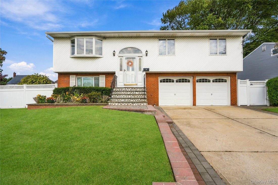 Casa a Lindenhurst, New York, Stati Uniti 1 - 19126216