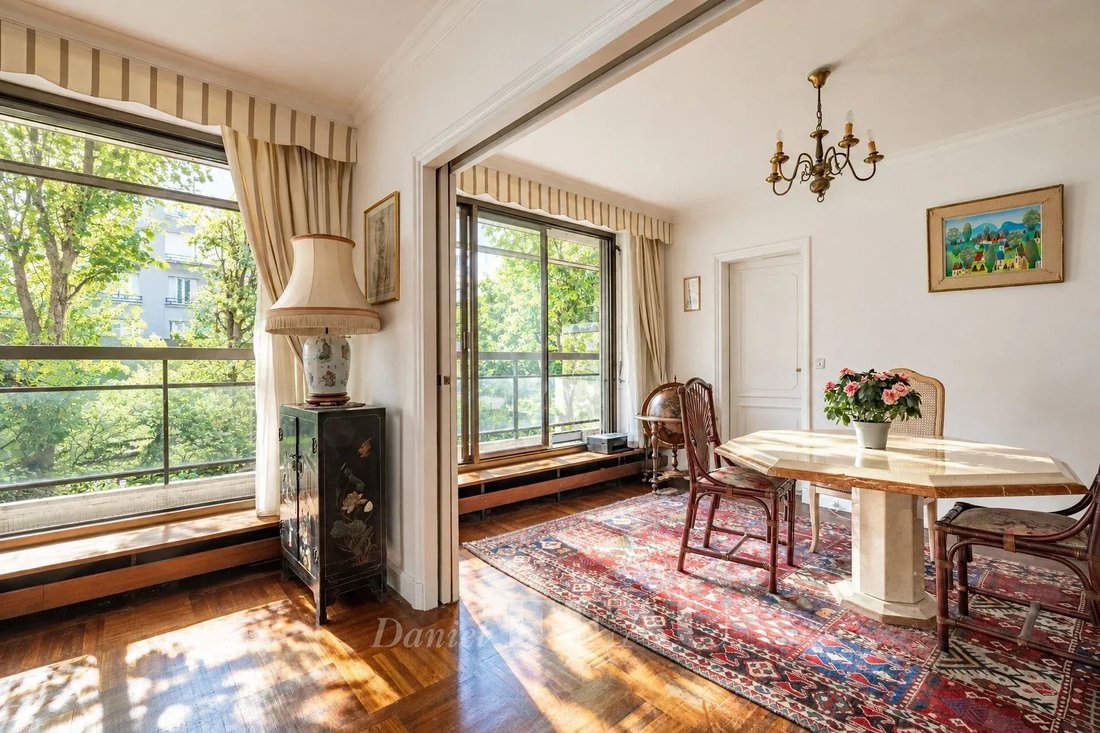 Apartment in Auteuil Sud, Paris 16e Arrondissement, Paris 4 - 19122287