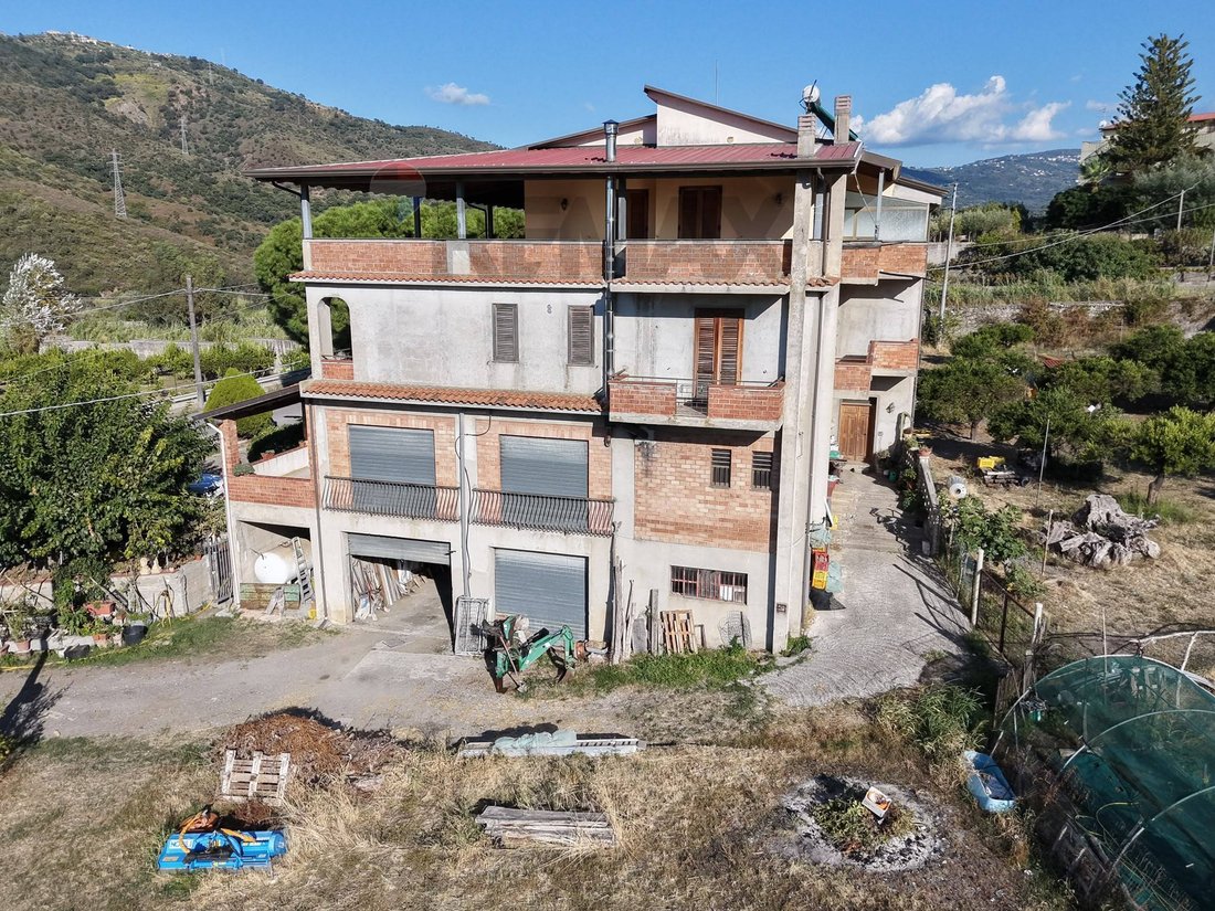 Andere in Mirto, Sizilien, Italien 3 - 19127760