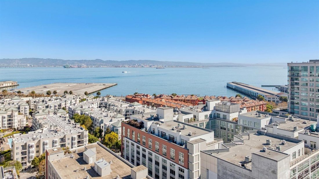 Condo in San Francisco, California, United States 2 - 19131803