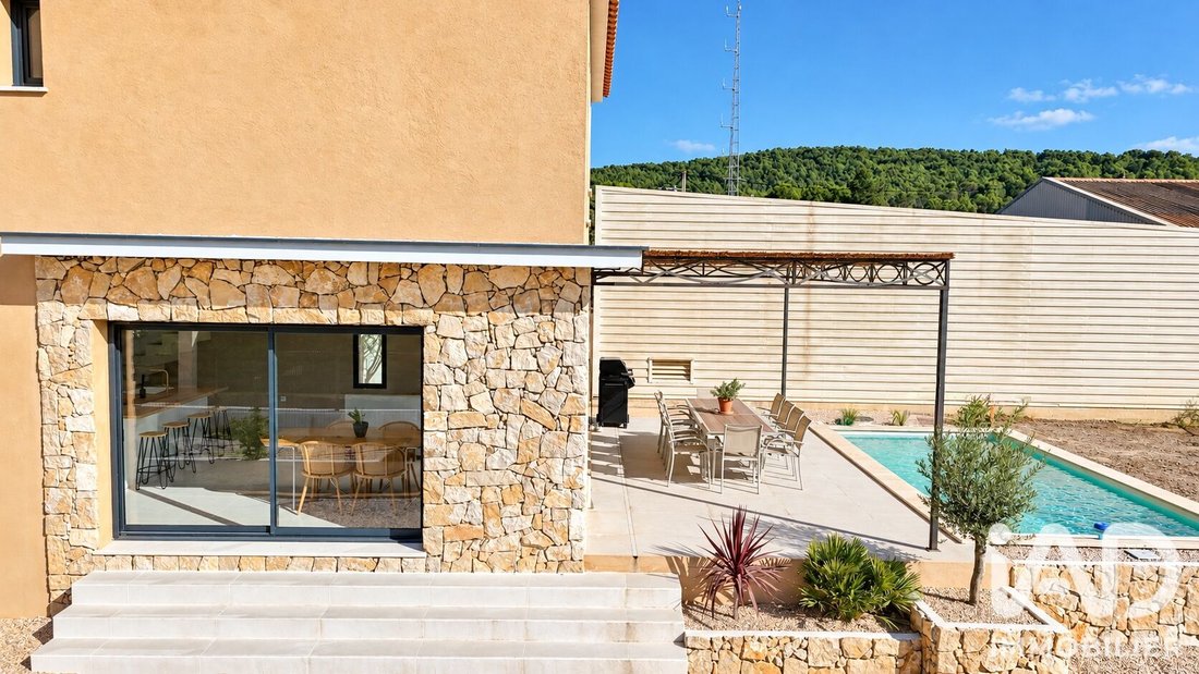 Maison à Cuges-les-Pins, Provence-Alpes-Côte d'Azur, France 5 - 19134272