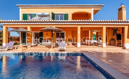 Villa en Alvor, Algarve, Portugal 1