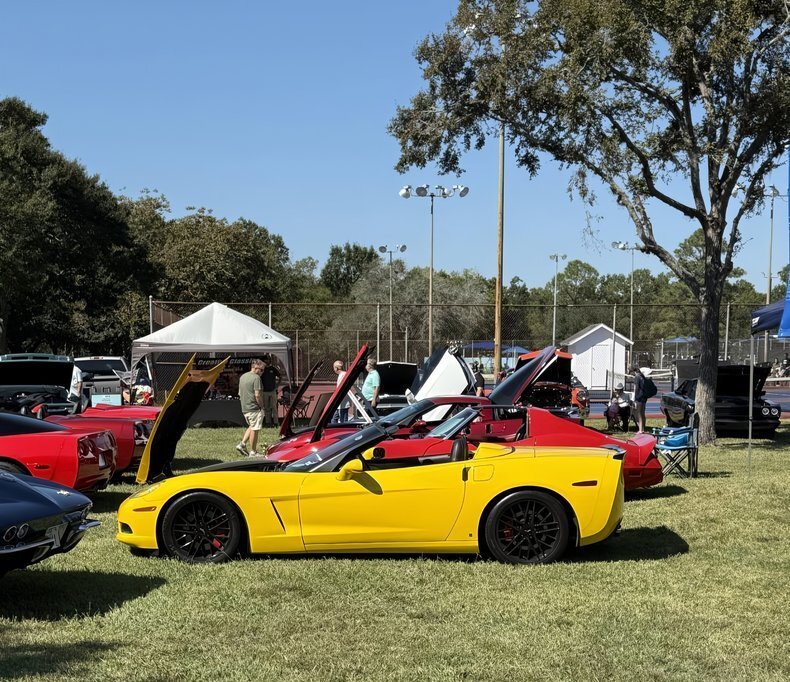 Cabriolet in Glendale, United States 1 - 19128516