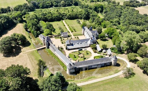 Schloss in Andigné, Le Lion-d'Angers, Frankreich 1