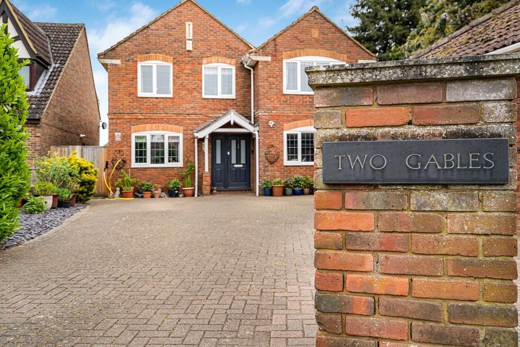 House in Thorpe, England 3 - 19124638