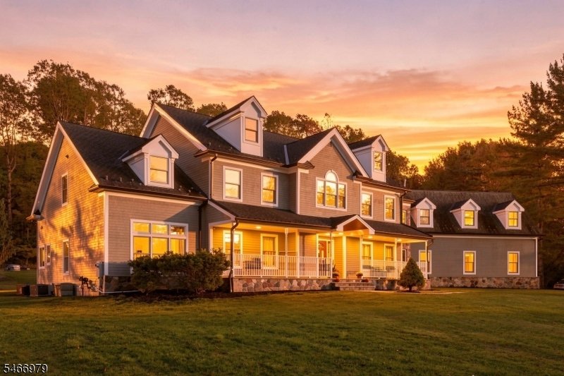 House in Oxford, New Jersey, United States 2 - 19130100