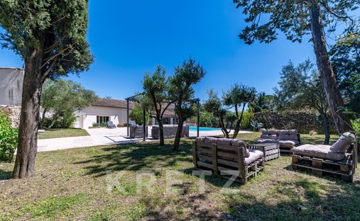 Casa en La Gazelle, Nimes, Francia 1