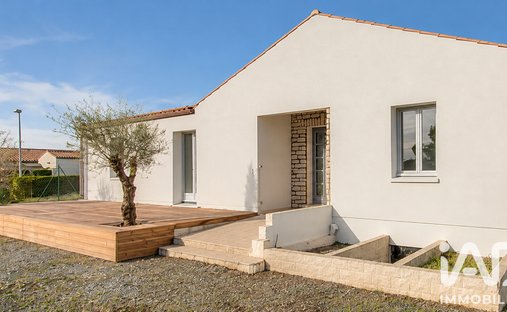 Maison à Saint-Rogatien, Nouvelle-Aquitaine, France 1