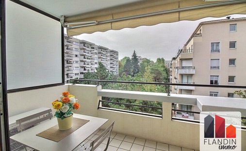 Apartment in Croix Rousse-Gros Caillou, Lyon 4e Arrondissement, Lyon 1