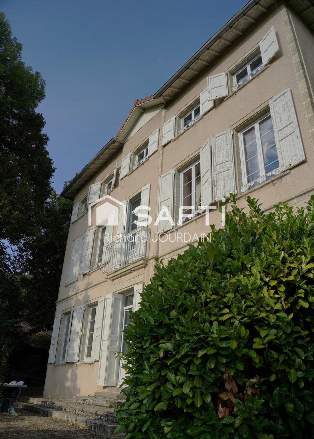 House in Saint-Germain-Laprade, Auvergne-Rhône-Alpes, France 2 - 19130026