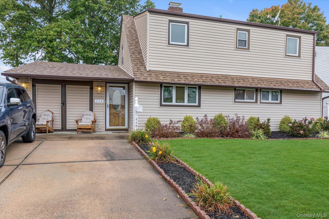 House in Levittown, New York, United States 2 - 19135657