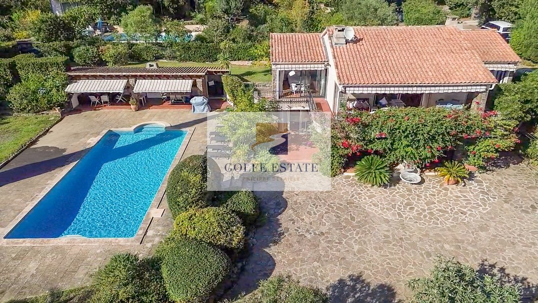 Villa in La Croix-Valmer, Provence-Alpes-Côte d'Azur, France 4 - 19126438
