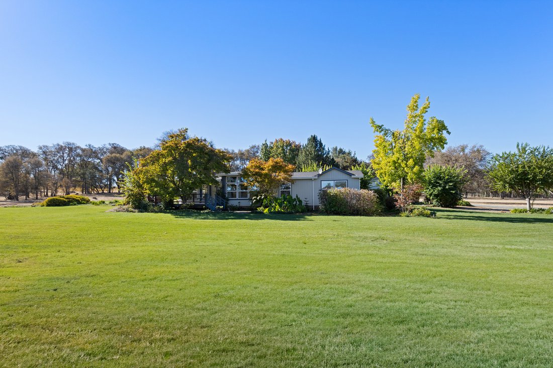 Grass Valley, California, United States 2 - 19136086