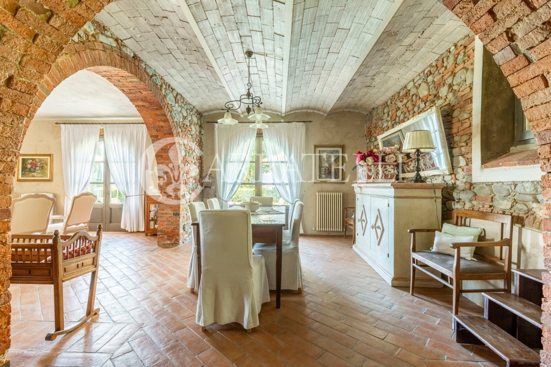 Villa in Terranuova Bracciolini, Tuscany, Italy 3 - 19125319
