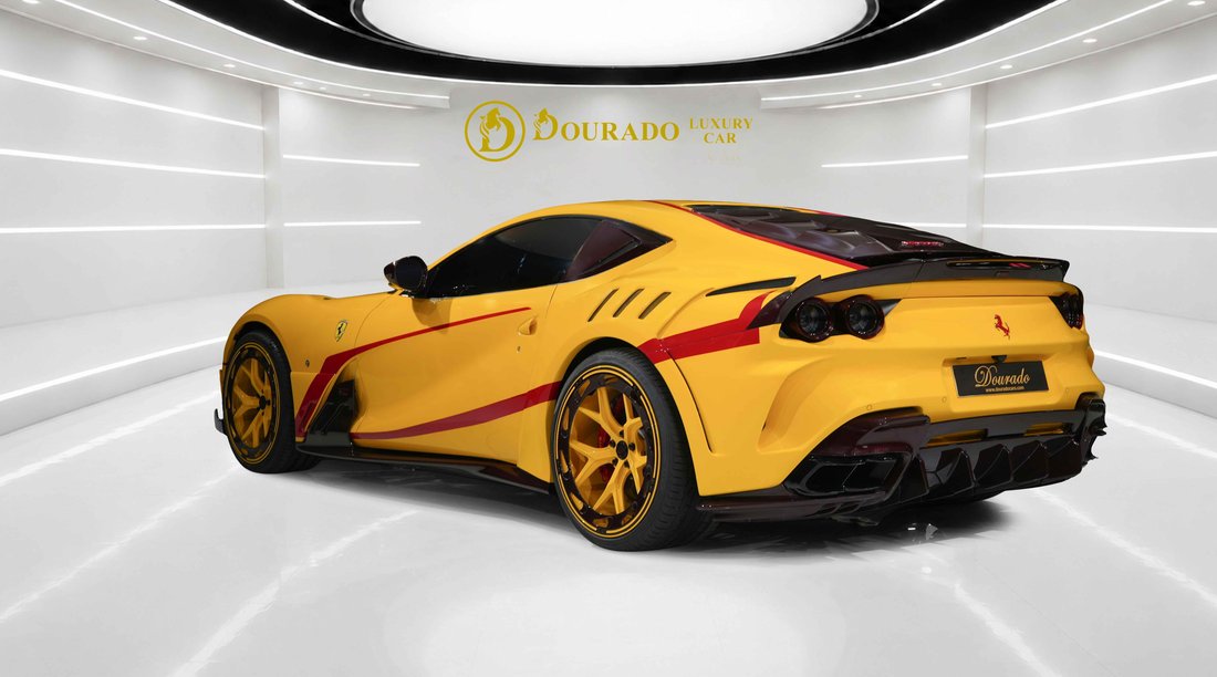 Coupe in Dubai, United Arab Emirates 4 - 19128261