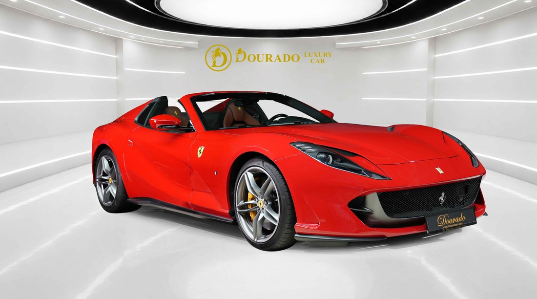 Cabriolet in Dubai, United Arab Emirates 1 - 19128260