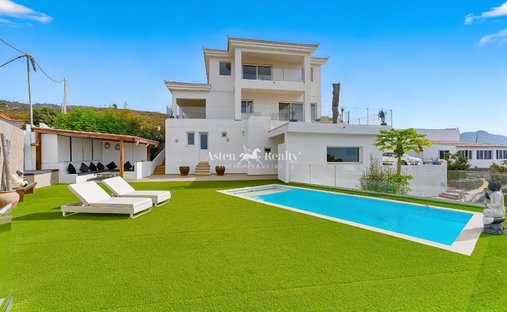 Villa en Arona, Canarias, España 1