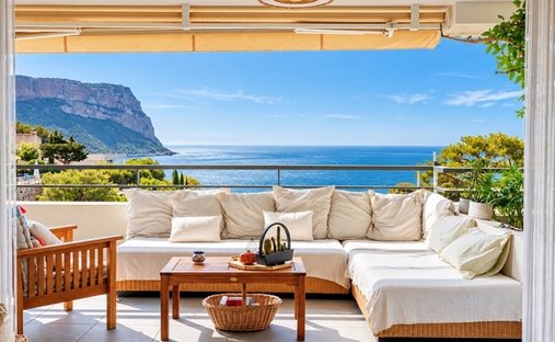 Apartment in Peripherie, Cassis, France 1