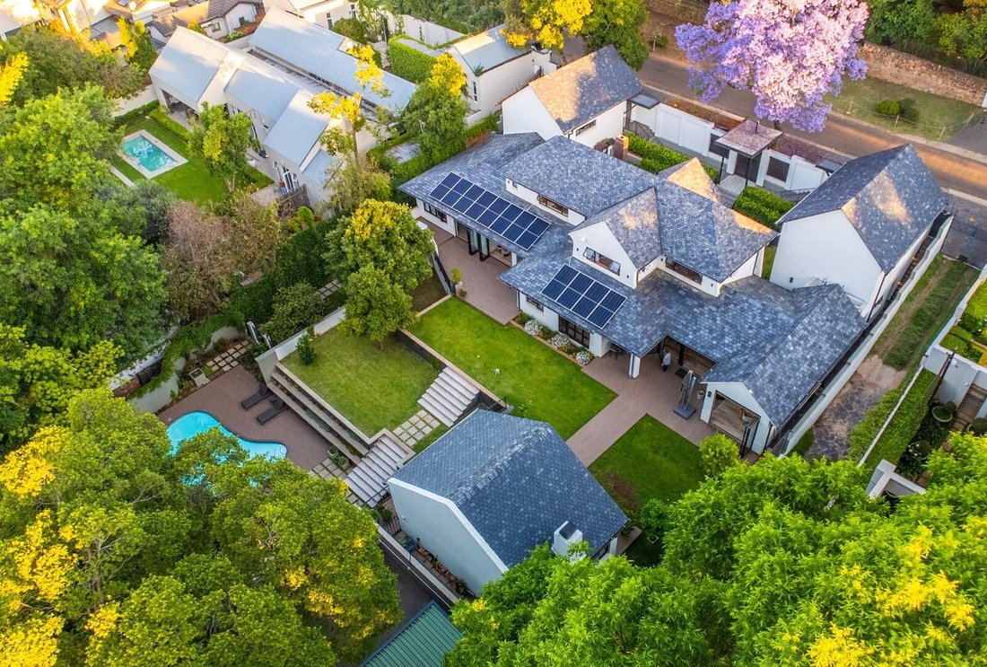 House in Waterkloof, Gauteng, South Africa 4 - 19136543