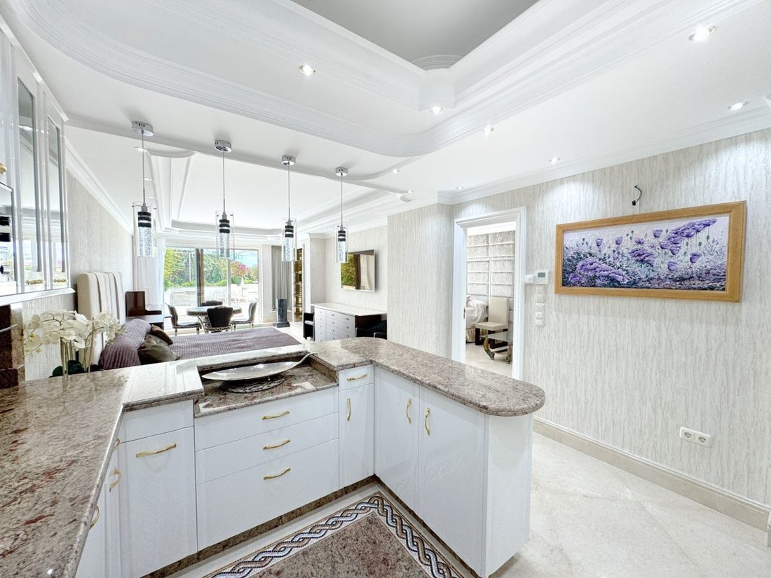 Apartment in Puerto Banus, Marbella, Spain 4 - 19136556