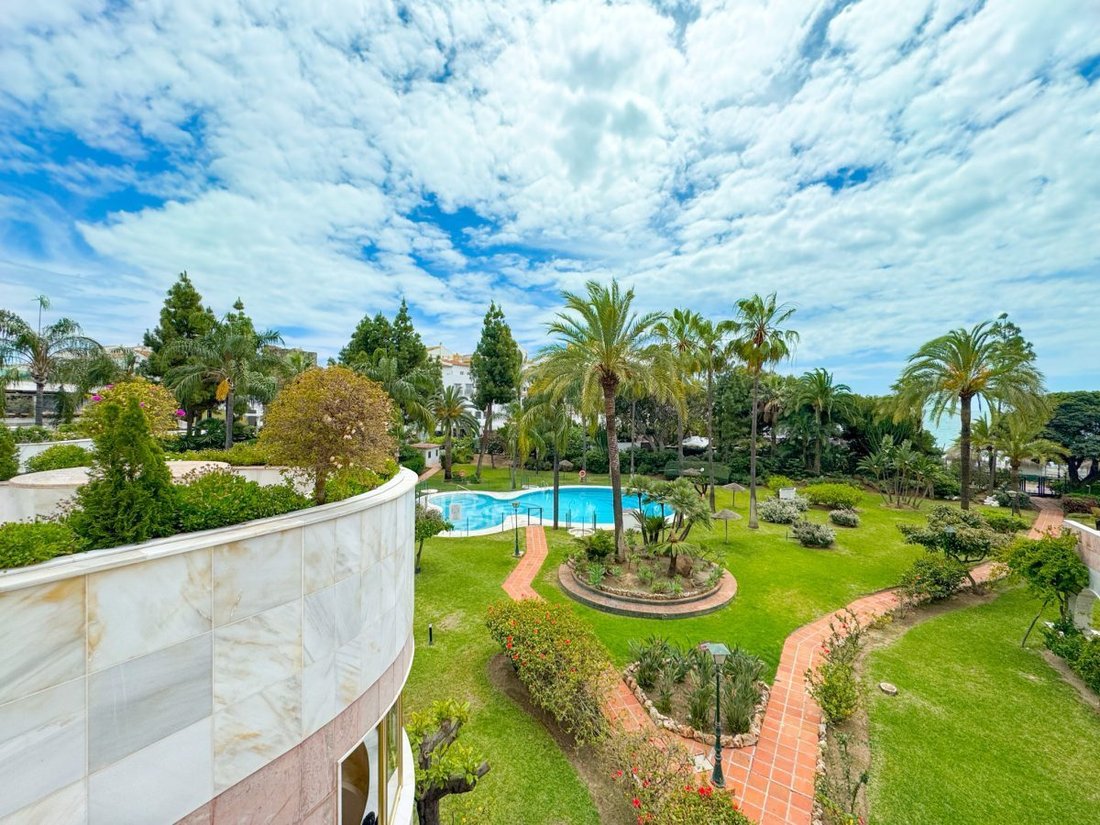 Apartment in Puerto Banus, Marbella, Spain 1 - 19136558