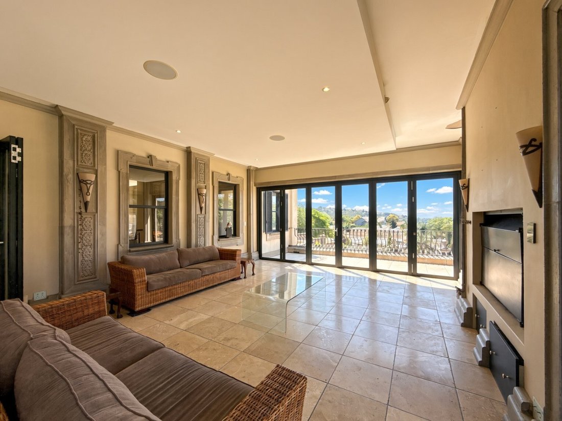 Maison à Waterkloof Ridge, Prétoria, Afrique du Sud 4 - 19136555