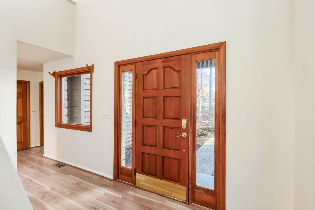 House in Lewis Center, Ohio, United States 4 - 17943656