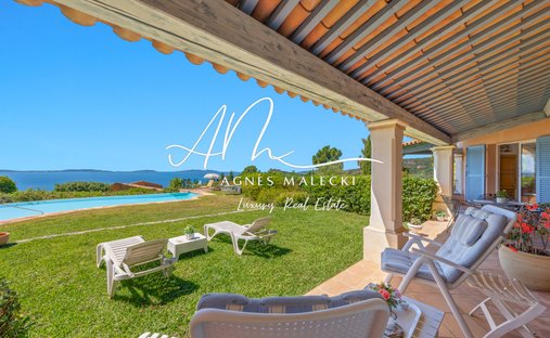 Villa in Rayol-Canadel-sur-Mer, Provence-Alpes-Côte d'Azur, France 1