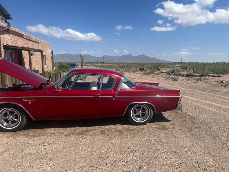 Coupe in Glendale, United States 4 - 19136473
