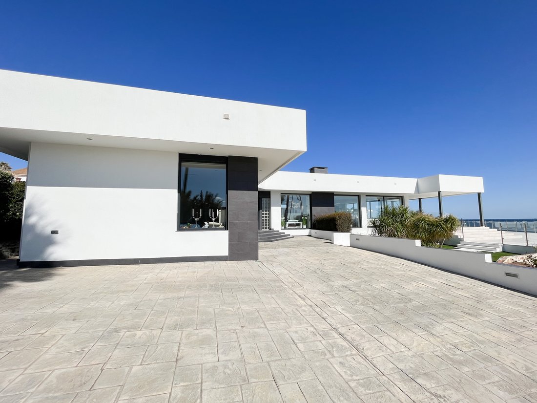 Villa in Manilva, Andalusia, Spain 1 - 19137193