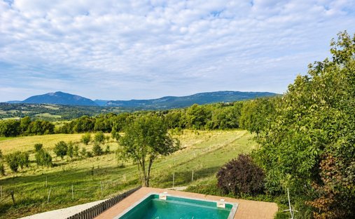 Haus in Seyssel, Auvergne-Rhone-Alpen, Frankreich 1
