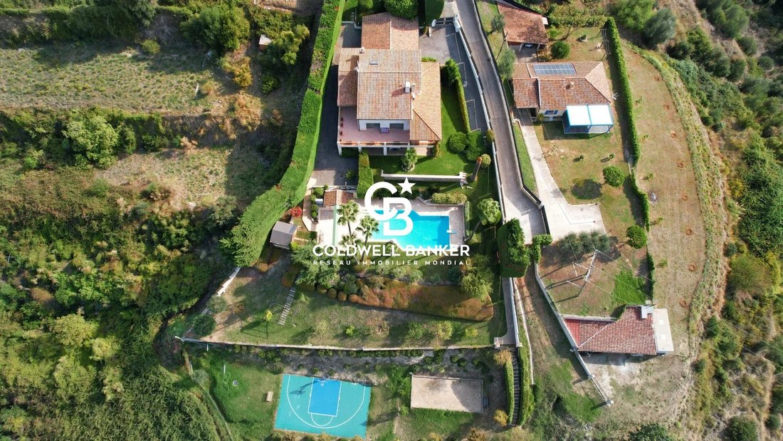Villa in Nice, Provence-Alpes-Côte d'Azur, France 2 - 19136610