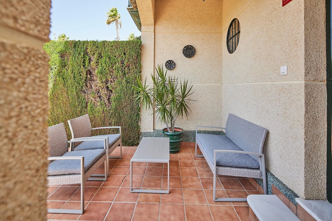 Townhouse en Chiclana de la Frontera, Andalucía, España 4 - 19137291