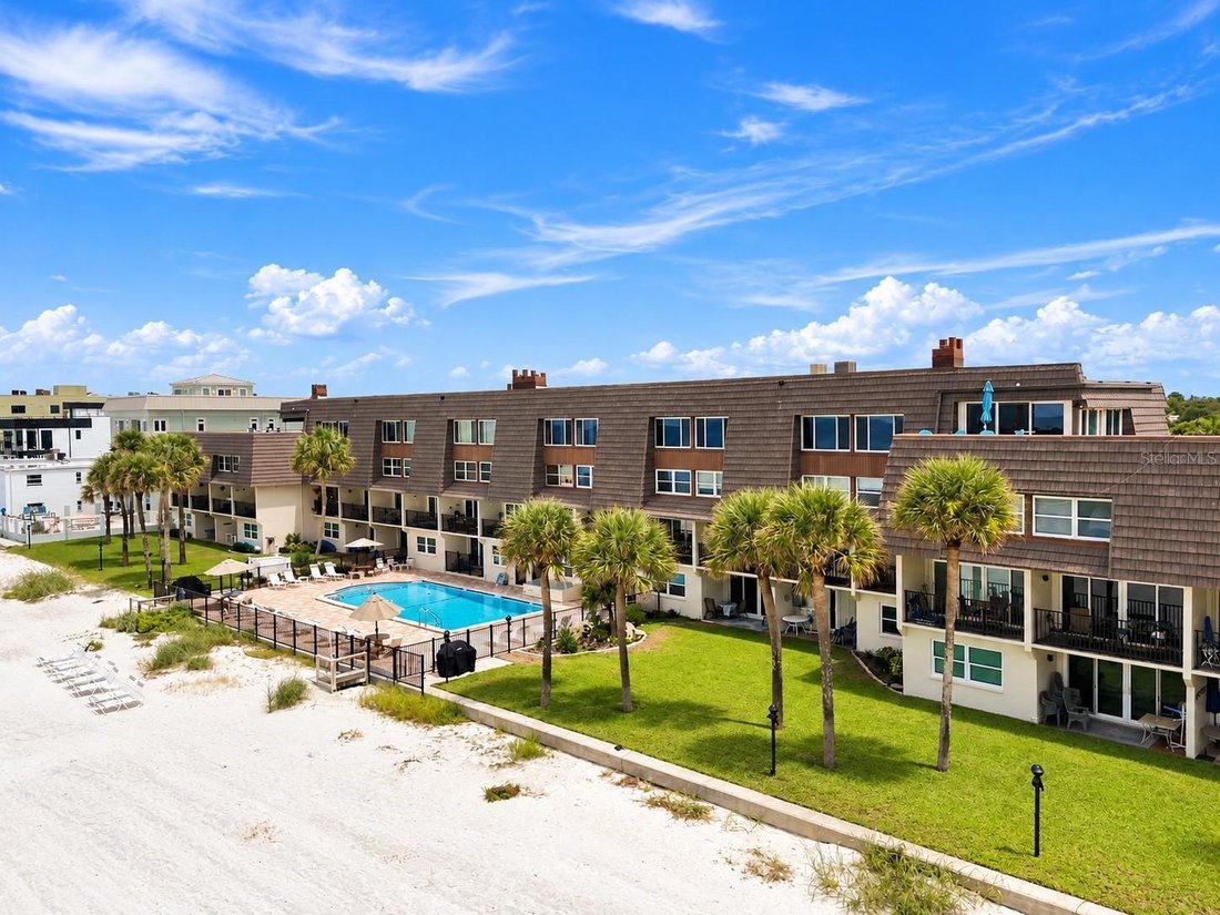 Condominio en Indian Shores, Florida, Estados Unidos 3 - 18824101