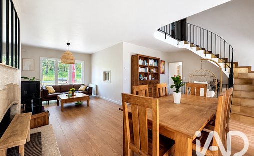 Haus in Bas, Maule, Frankreich 1