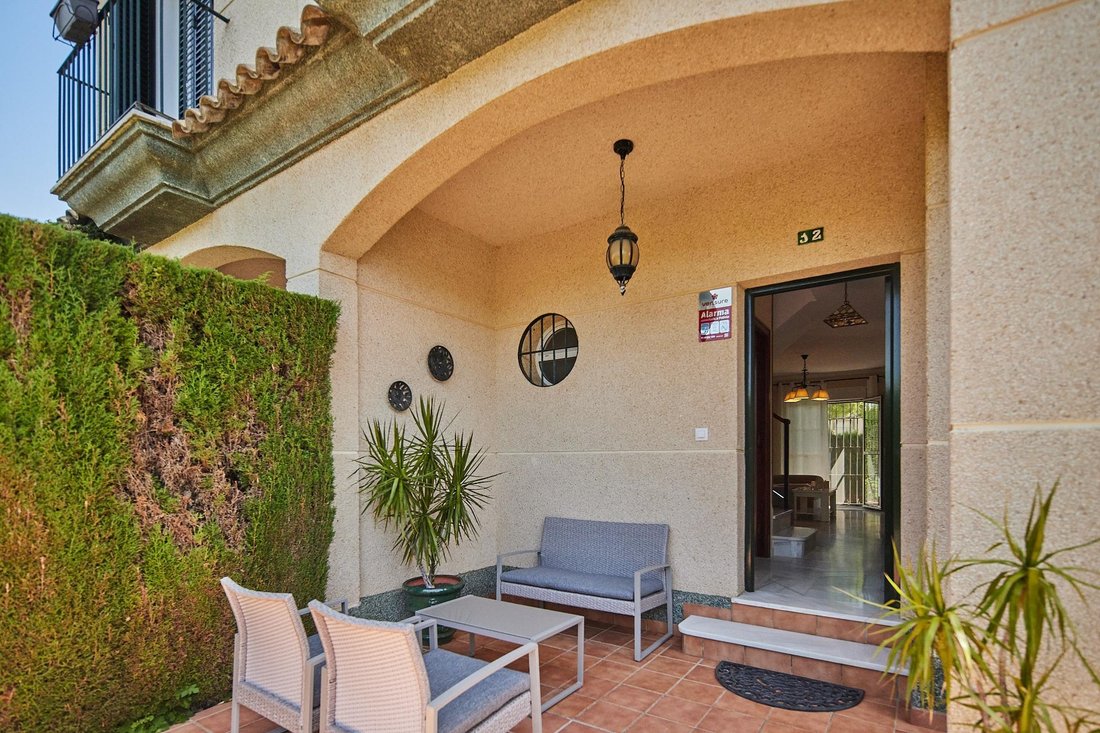 Townhouse en Chiclana de la Frontera, Andalucía, España 3 - 19137291