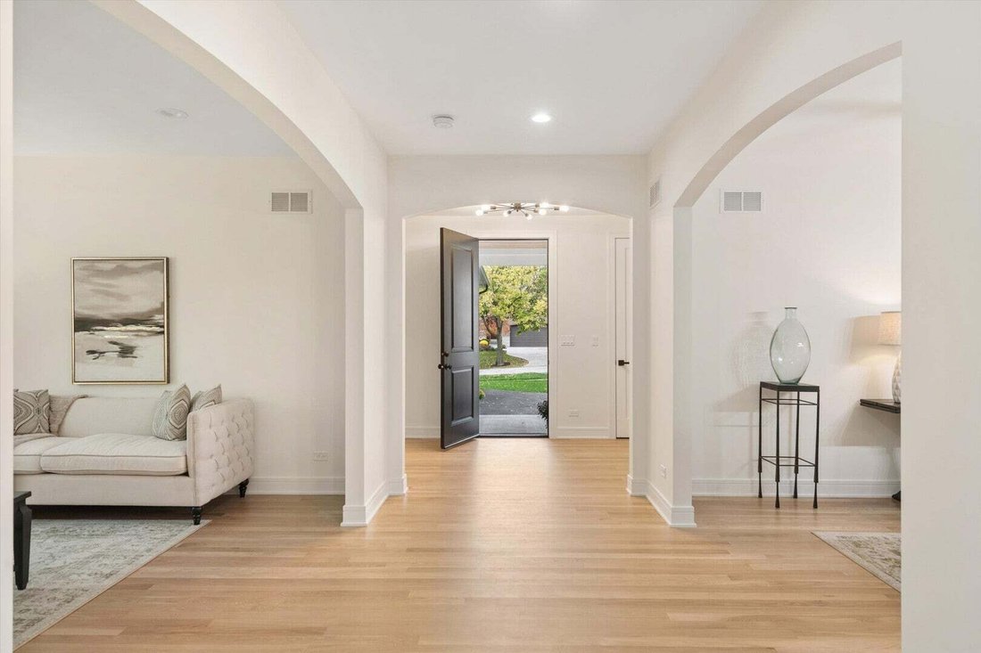 House in Downers Grove, Illinois, United States 4 - 19136915