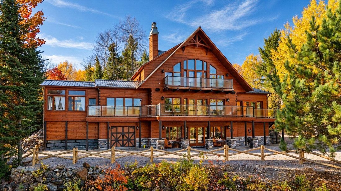 House in Notre-Dame-de-Pontmain, Quebec, Canada 2 - 19136721
