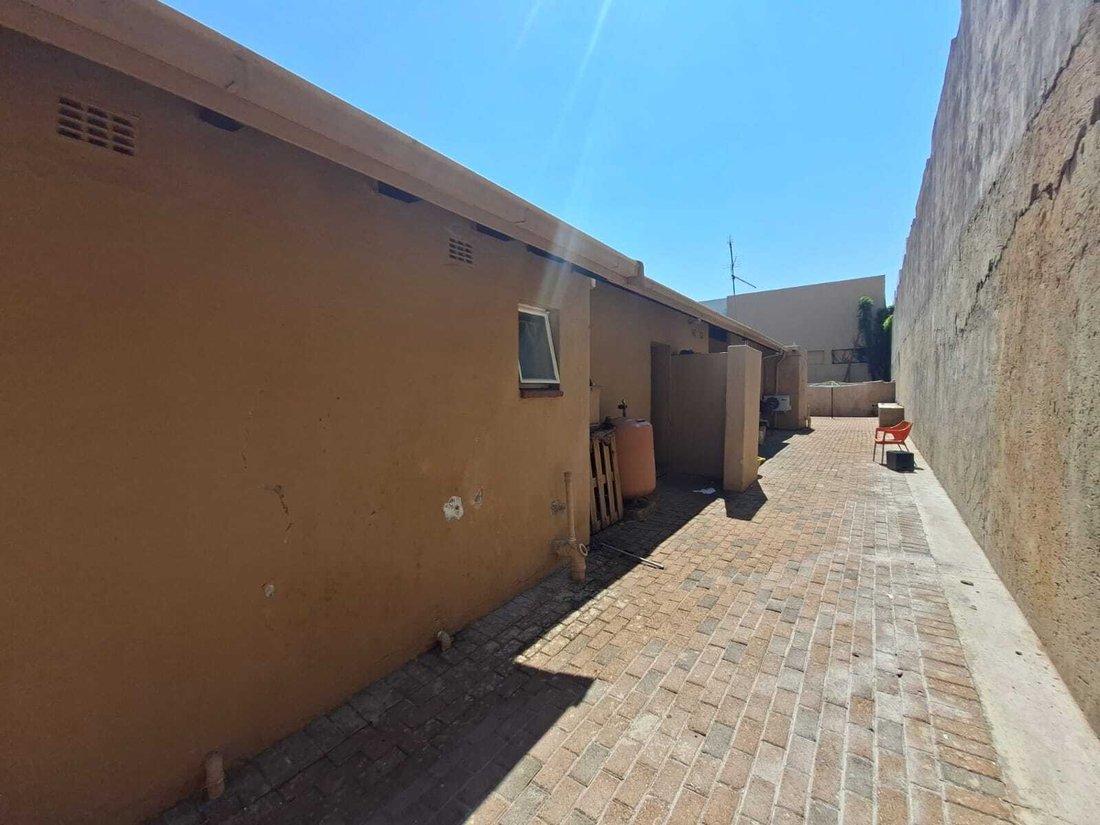 Maisons de campagne à Bedfordview, Gauteng, Afrique du Sud 4 - 19137102