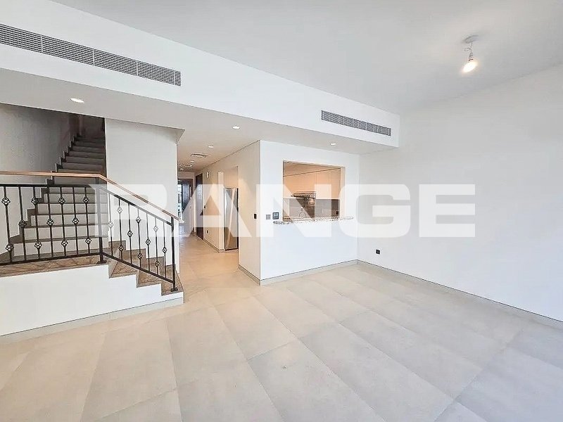Townhouse in Tilal Al Ghaf, Dubai, United Arab Emirates 2 - 19136620