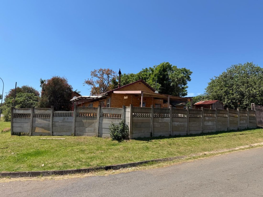 House in Mthatha, Eastern Cape, South Africa 1 - 19137099