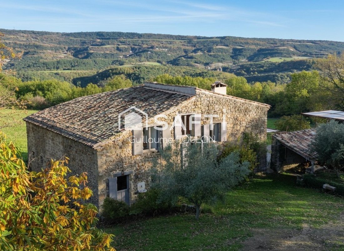 House in Simiane-la-Rotonde, Provence-Alpes-Côte d'Azur, France 1 - 19137115