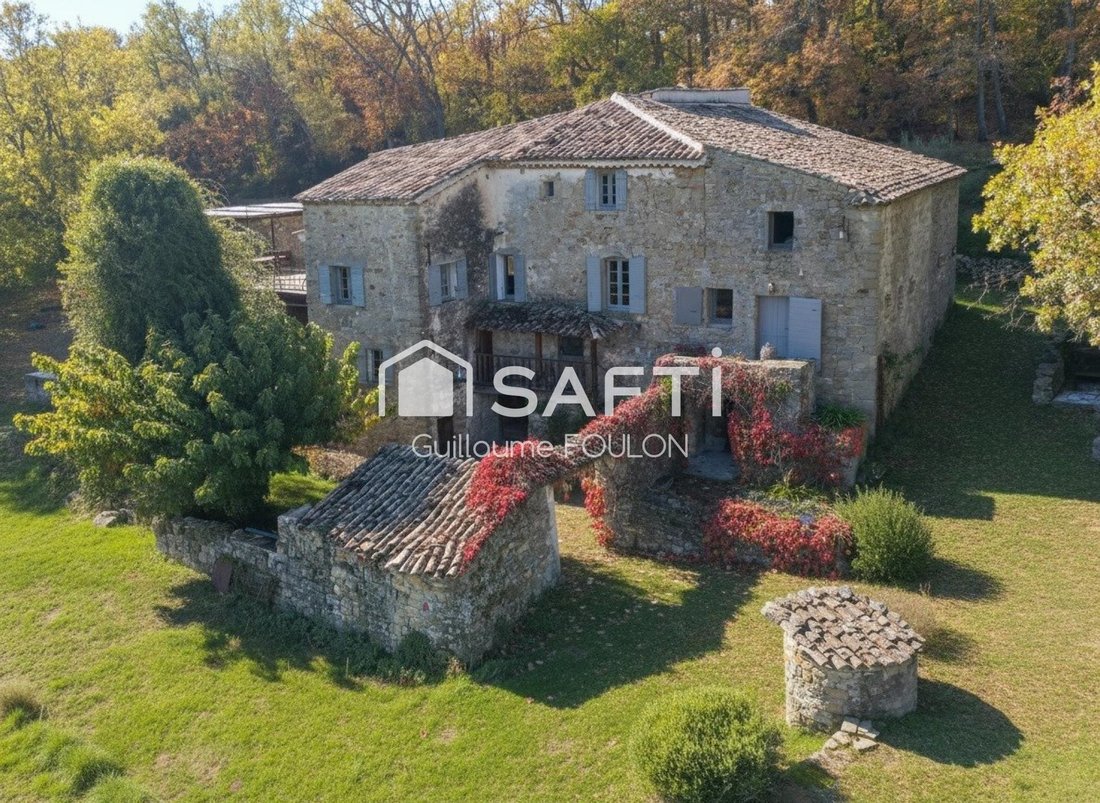 House in Simiane-la-Rotonde, Provence-Alpes-Côte d'Azur, France 2 - 19137115