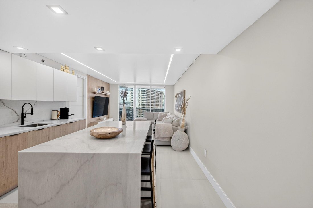 Appartement à Hallandale Beach, Floride, États-Unis 3 - 19136650
