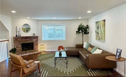 Townhouse in Manhattan Beach, California, United States 1