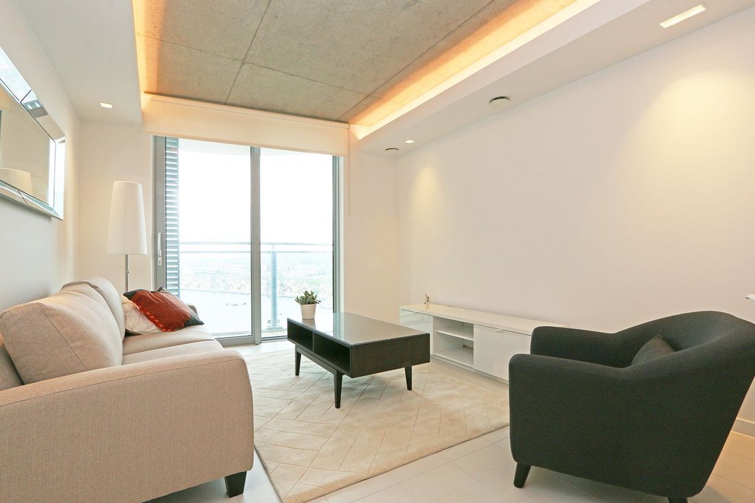 Apartment in Canning Town, Newham, England 1 - 19137331