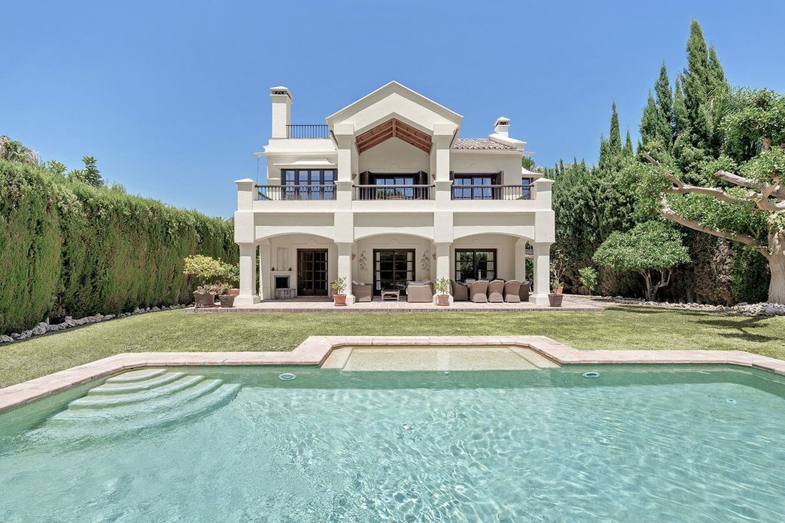 Villa in Sierra Blanca, Marbella, Spain 2 - 19137367
