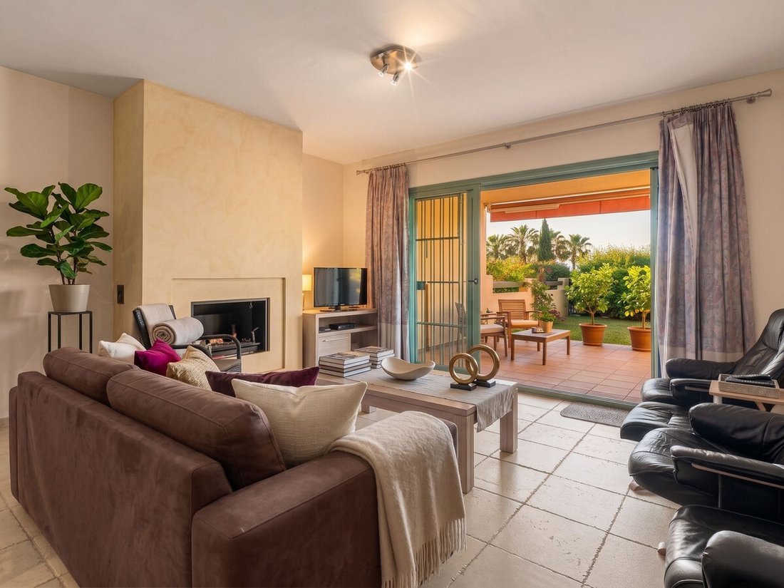 Apartment in Benahavis, Andalusia, Spain 5 - 19137389