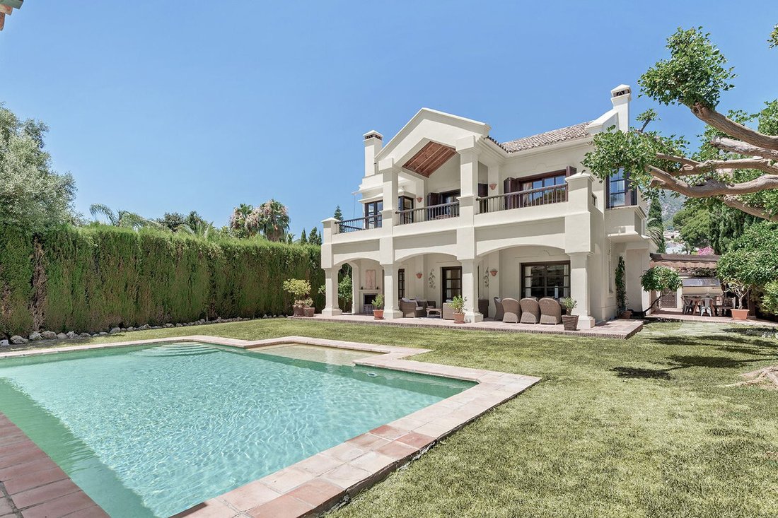 Villa in Sierra Blanca, Marbella, Spain 1 - 19137367